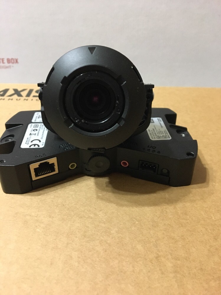 New Axis Communications 0470-001 P3363-V 12MM FIXED DOME CAMERA LIGHT FINDER