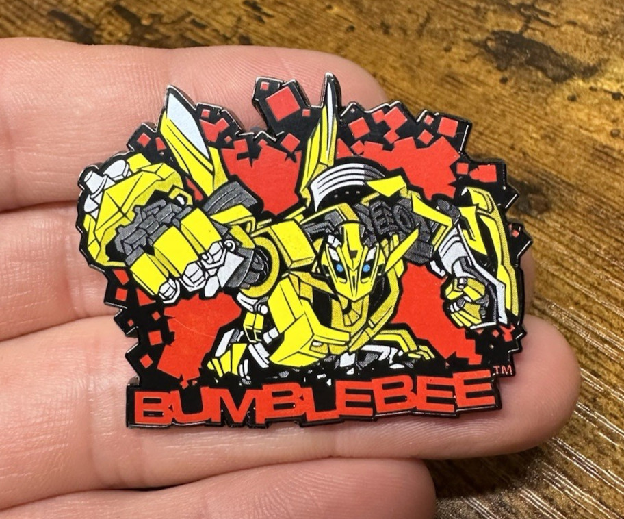 RARE 2011 Universal Studios Transformers BUMBLEBEE Pin