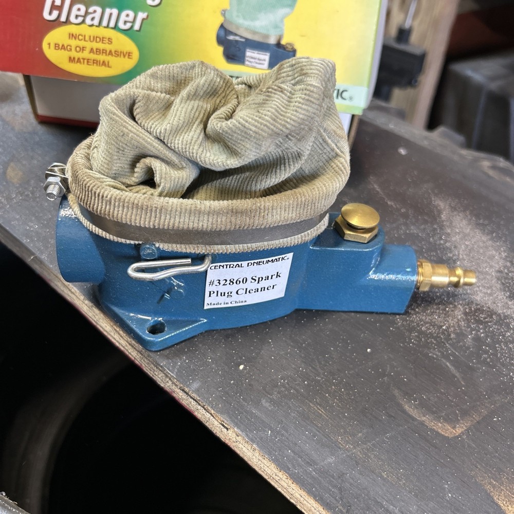 Central Pneumatic Spark Plug Cleaner Sand Blaster Open Box