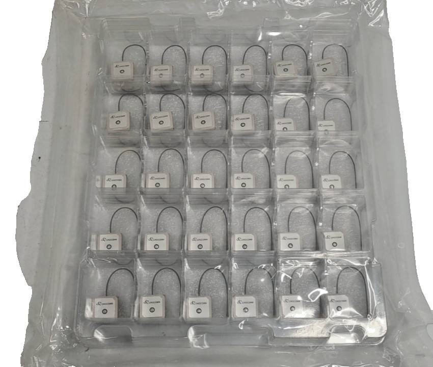 (QTY. 90) CIROCOMM GPS Active RF Ceramic Antenna NEW SEALED