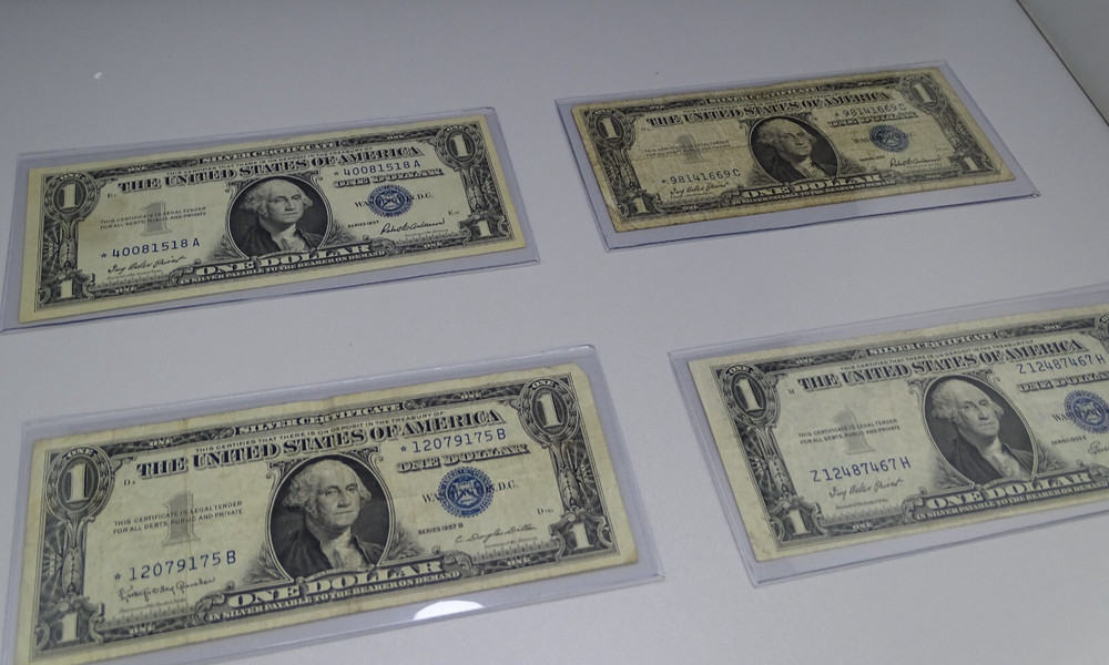 1935E-"Error Note" Miscut In Fine Condition Plus 3 Star Note(21227-PMB-MY)