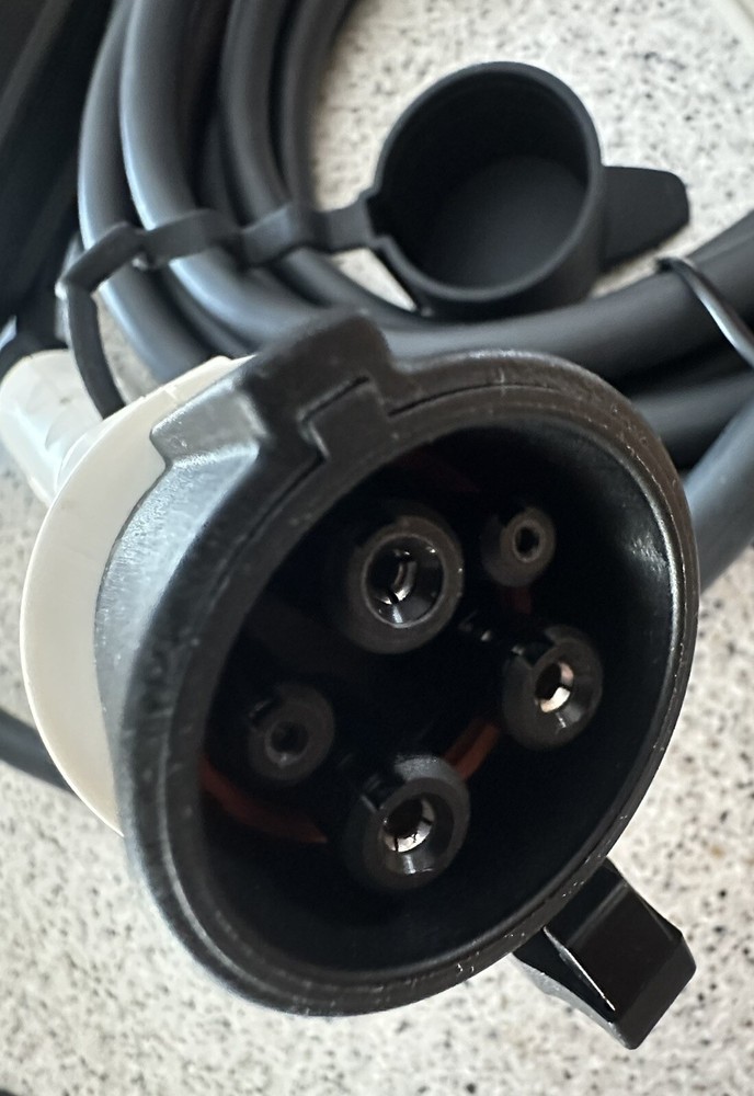J1772 EV Charger 16 amp/120 volt
