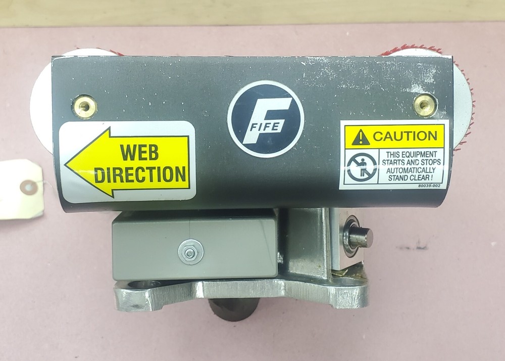 Fife SYMAT-25B Offset Pivot Guide Web Roller Linear Race 250mm Rollers - NEW