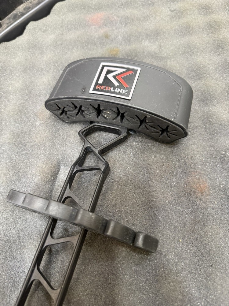 PSE Evoke 31 RH Adjustable Draw Length Camo Compound Bow 70lbs RH Bow PACKAGE!!