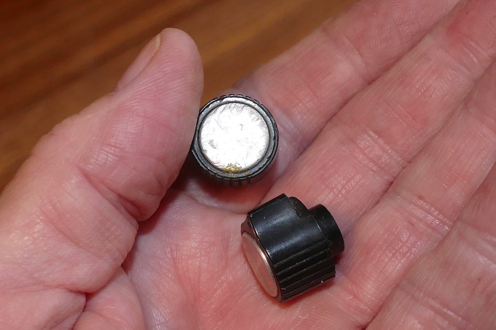 Sony TC-142 Cassette Deck Parts - Volume & Tone Knobs