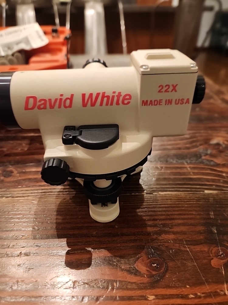 David White Instruments Automatic Level Lens AL8-22 with Case