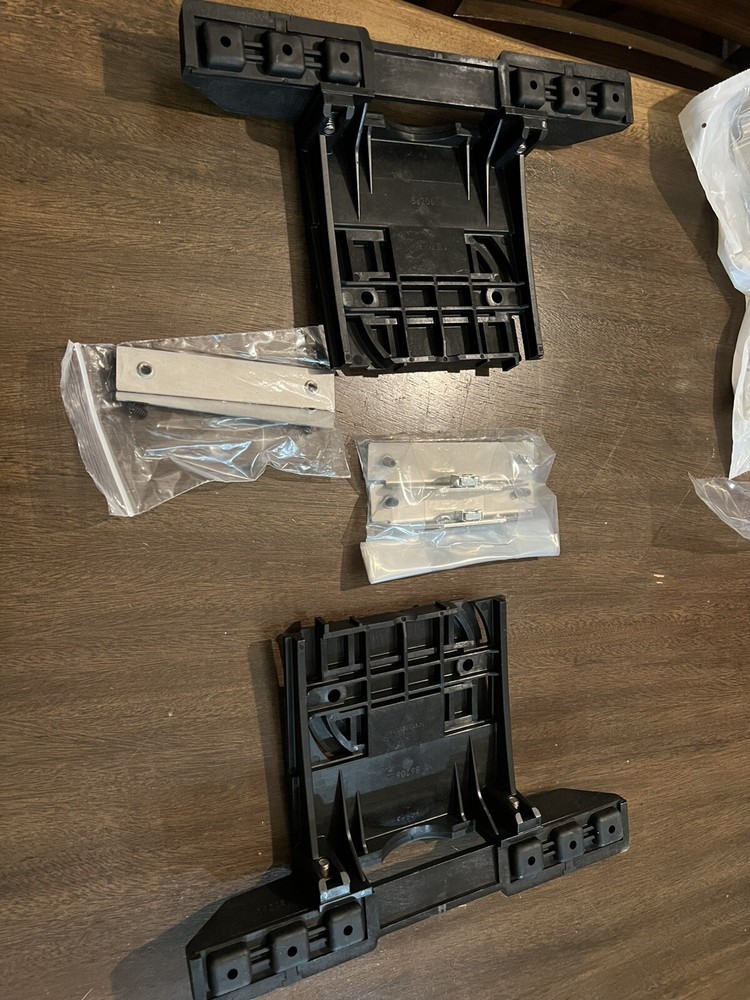 Whelen lightbar Mounting Feet Pair