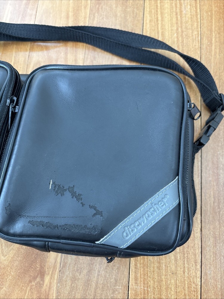 Discwasher Faux Leather Black CD Case