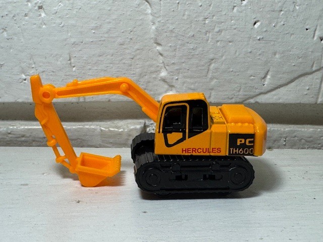 PC TH600 HERCULES CONSTRUCTION EXCAVATOR DIE-CAST BODY