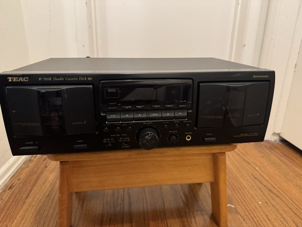 TEAC W-780R double cassette deck