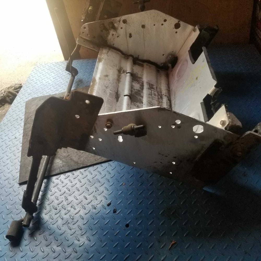 2012 INTERNATIONAL PROSTAR BATTERY BOX