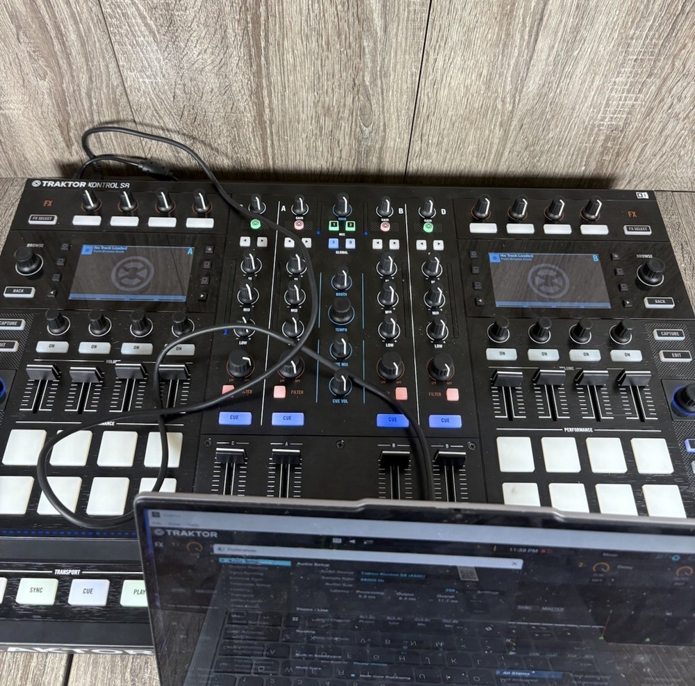 Native Instruments Traktor Kontrol S8 4-channel DJ Controller W/ USB Cable!