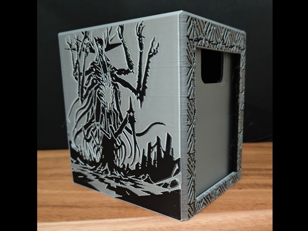 Eldrazi themed MTG Deck Box, EDH Commander Card Case