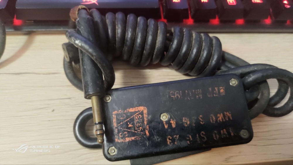 Military cables for US radios from WW2