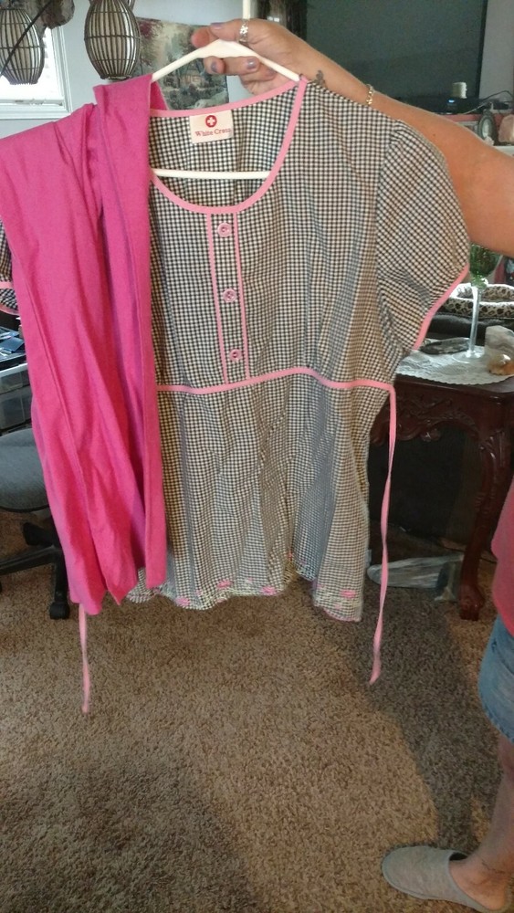 Scrub set medium top small pants