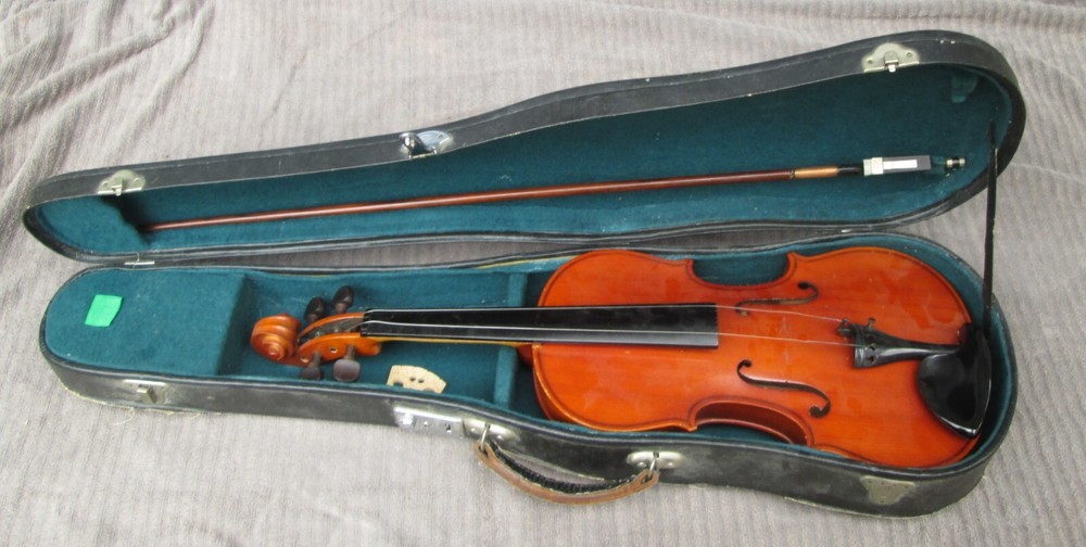 Ciro Full Size Violin w/ Case & Bow
