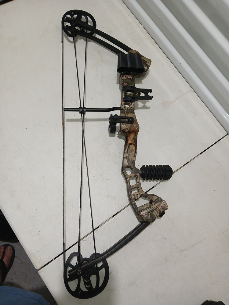 Barnett Vortex Youth Archery Compound Bow Great Condition