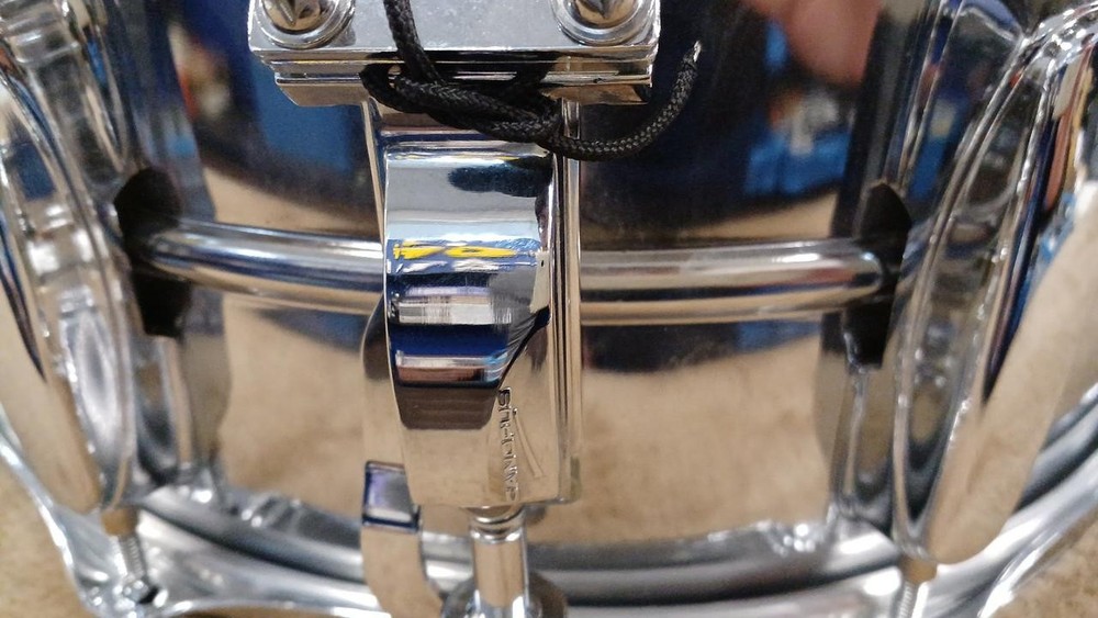- �Y Snare drum