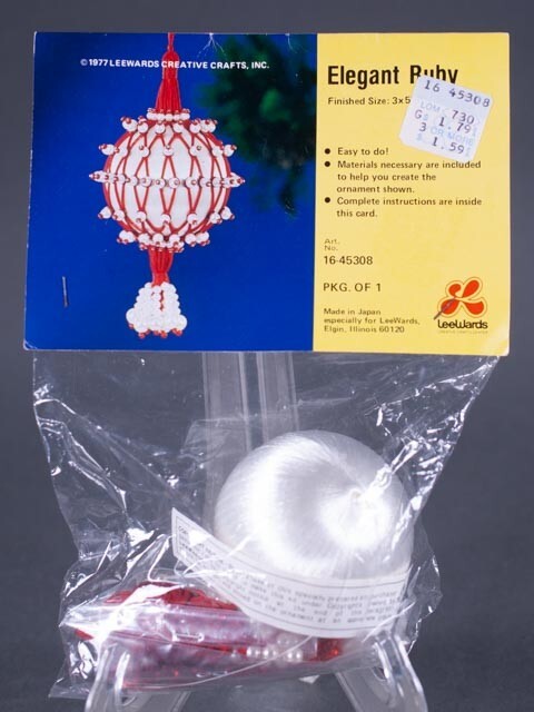 Vtg LeeWards Elegant Ruby Beaded Ornament Kit 1977 NIP