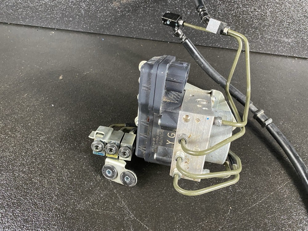 ♻️ 2018 Yamaha Niken ABS Pump Controller ♻️