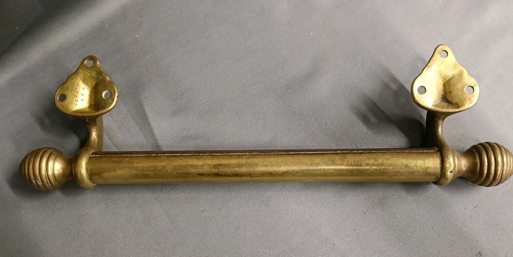 BARE BRASS SASH WINDOW PULL 28 CM IN LENGTH D6
