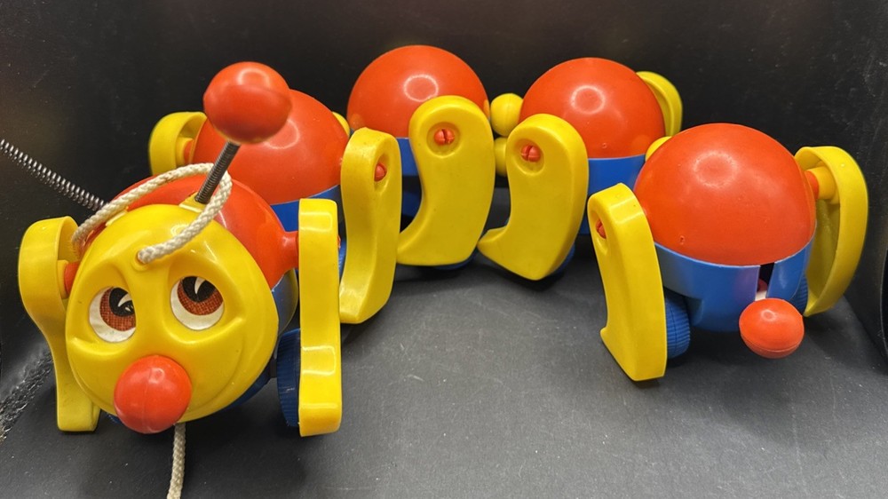 Knickerbocker, The Clatterpillar Pull Toy