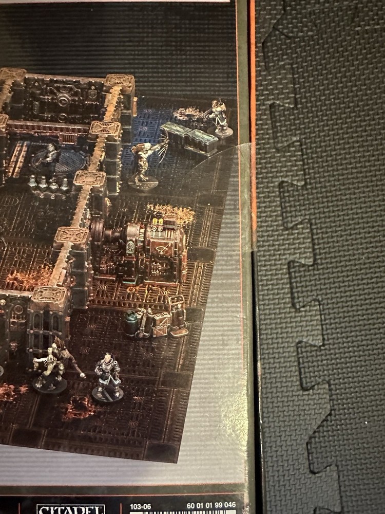 Warhammer 40K - Kill Team: Into The Dark - Never Opened