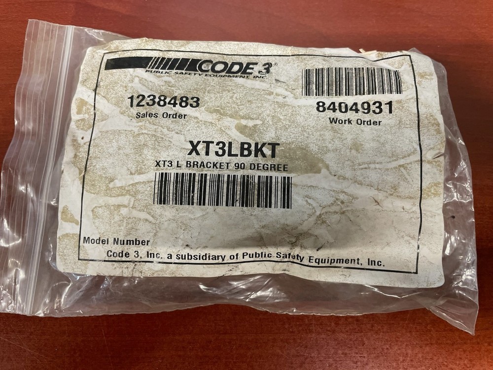Code 3 - XT3LBKT Bracket  XT3 L Bracket, 90 degree