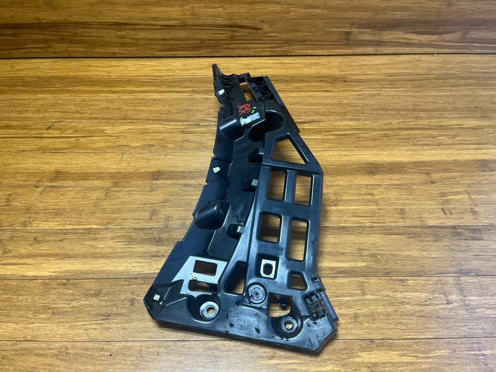 2015-2021 Porsche Macan S 95B Rear Right & Left Support Bracket Set 2 OEM NOTE