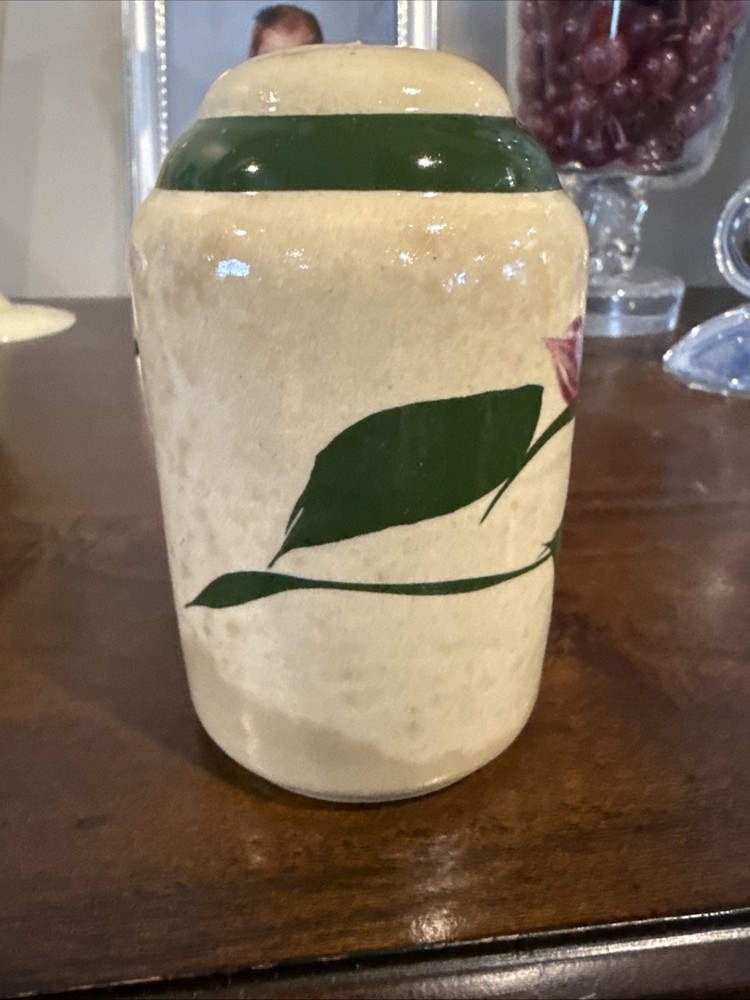 Watt Pottery Starflower Salt Shaker Look