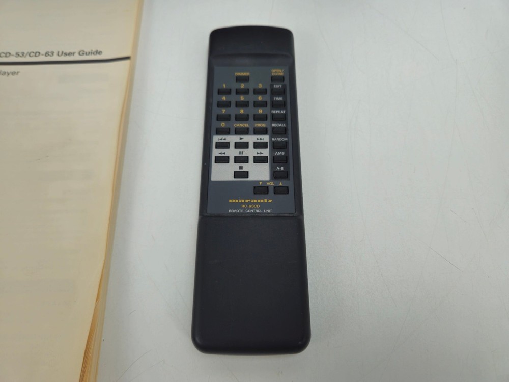 Marantz - CD-63 - Stereo Compact Disc player - Remote and Manual