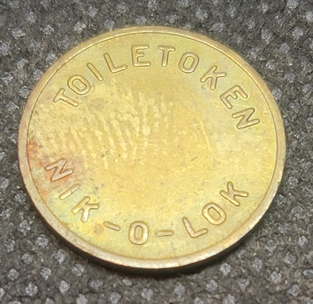 TOILET TOKEN L1435