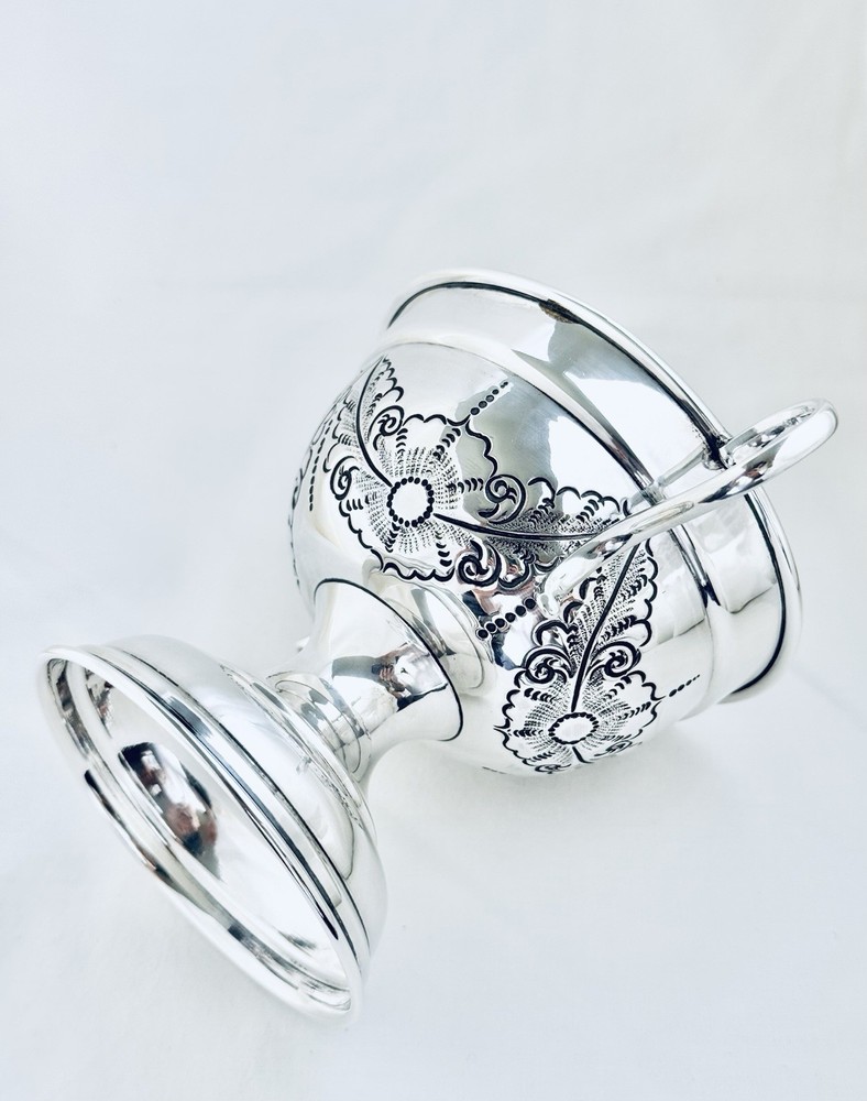 Solid Sterling Silver Twin Handled Cup London Fully Hallmarked 1932
