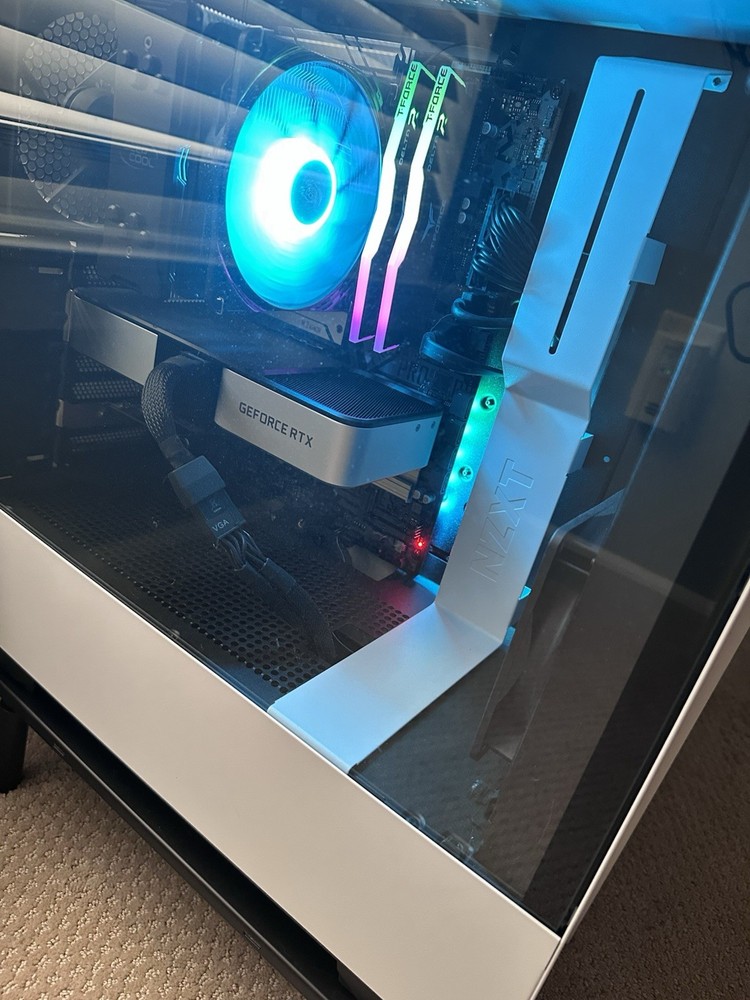 Gaming Pc W/ keyboard & Mouse