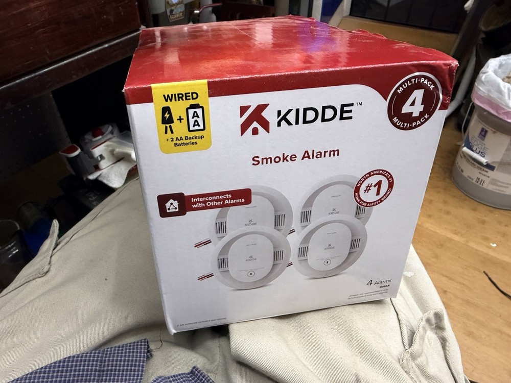 Kidde Hardwired Smoke Detector, AA Battery Backup, Interconnectable , 4 Pack