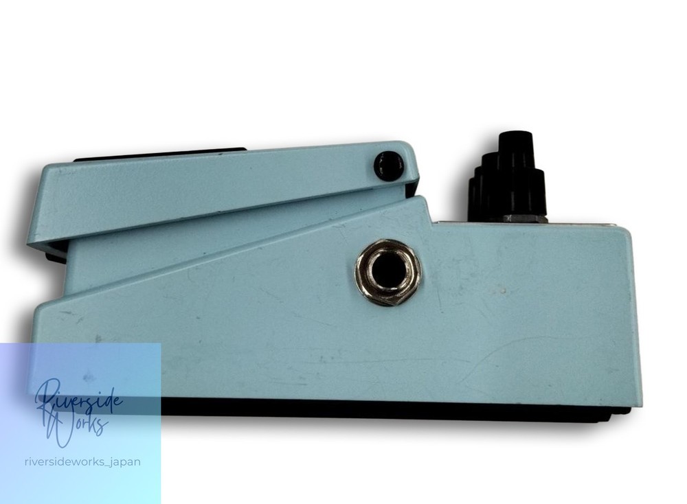 BOSS CE-5 Chorus Ensemble Effects Pedal for Guitar