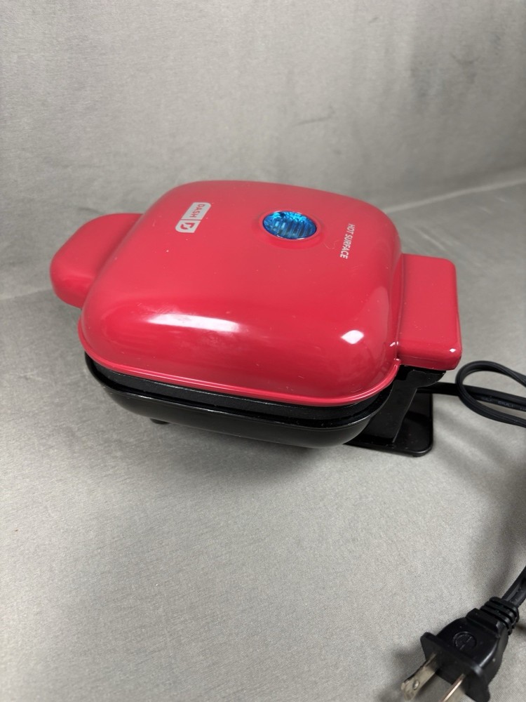 Egg Bite Maker, Red, Dash 420 Watts, Makes 4 Egg Bites, Compact Design Works