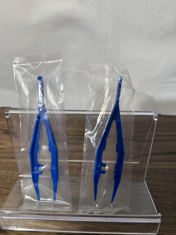 Plastic Tweezers, 2 Pairs