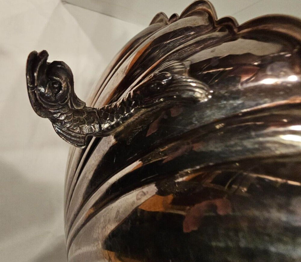 1922 AESTHETIC MIDCENTURY FISH & SHELL LG SOLID BUFFET SERVER CRESCENT SILVER
