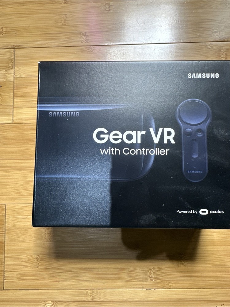 Samsung Gear VR With Controller Powered By Oculus. Open Box.