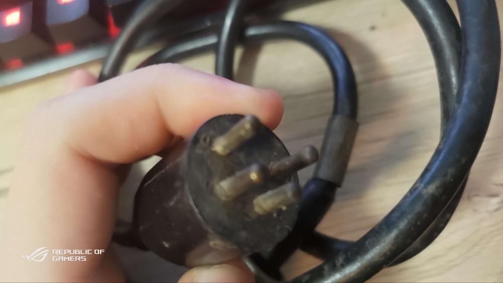 Military cables for US radios from WW2