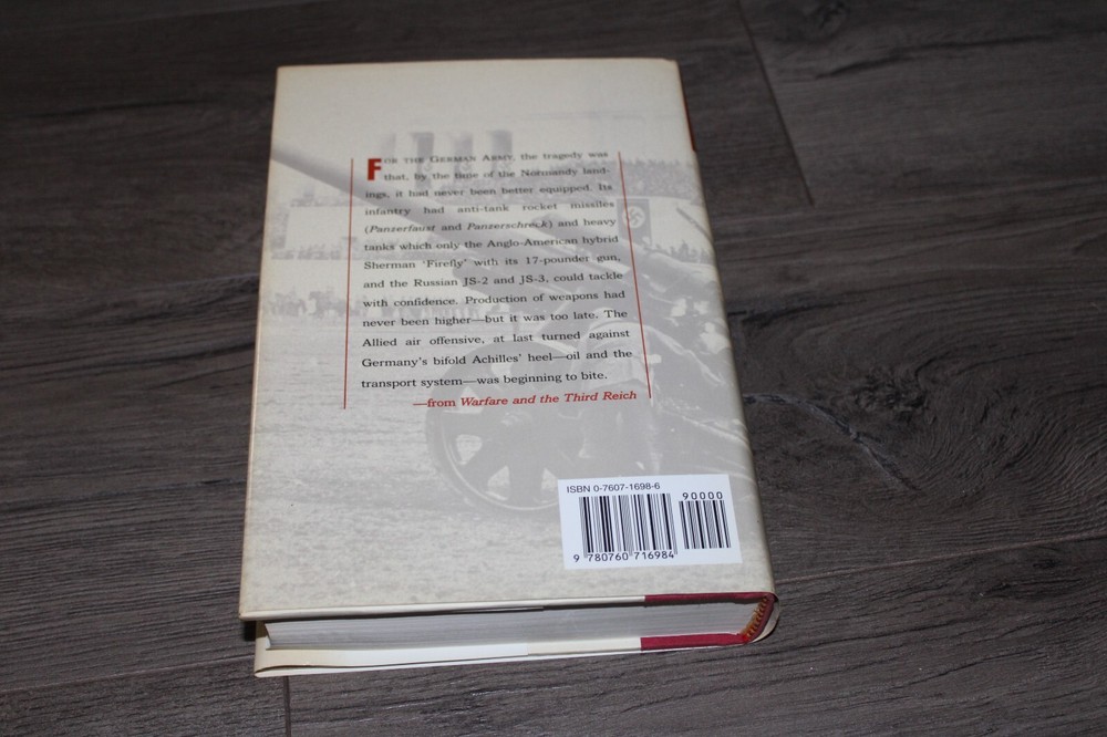 Warfare & the Third Reich by Christopher Chant 1998 WW2 Germany