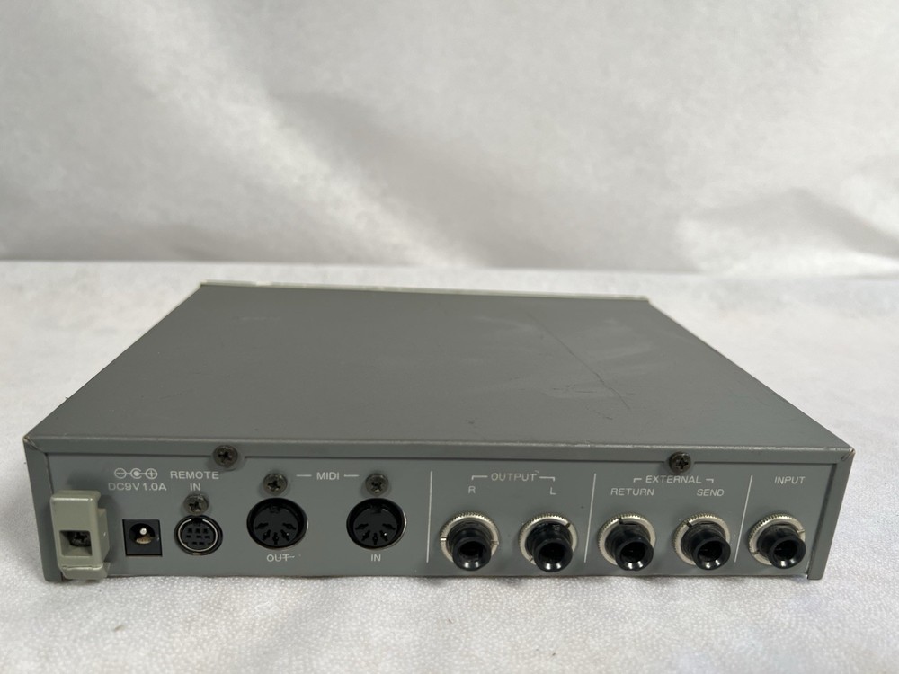 Repaired Zoom 9030 Advanced Instrument Effects Processor /Tested, Works