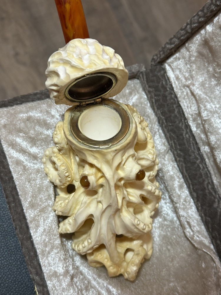 New, Unsmoked Meerschaum Pipe - Octopus