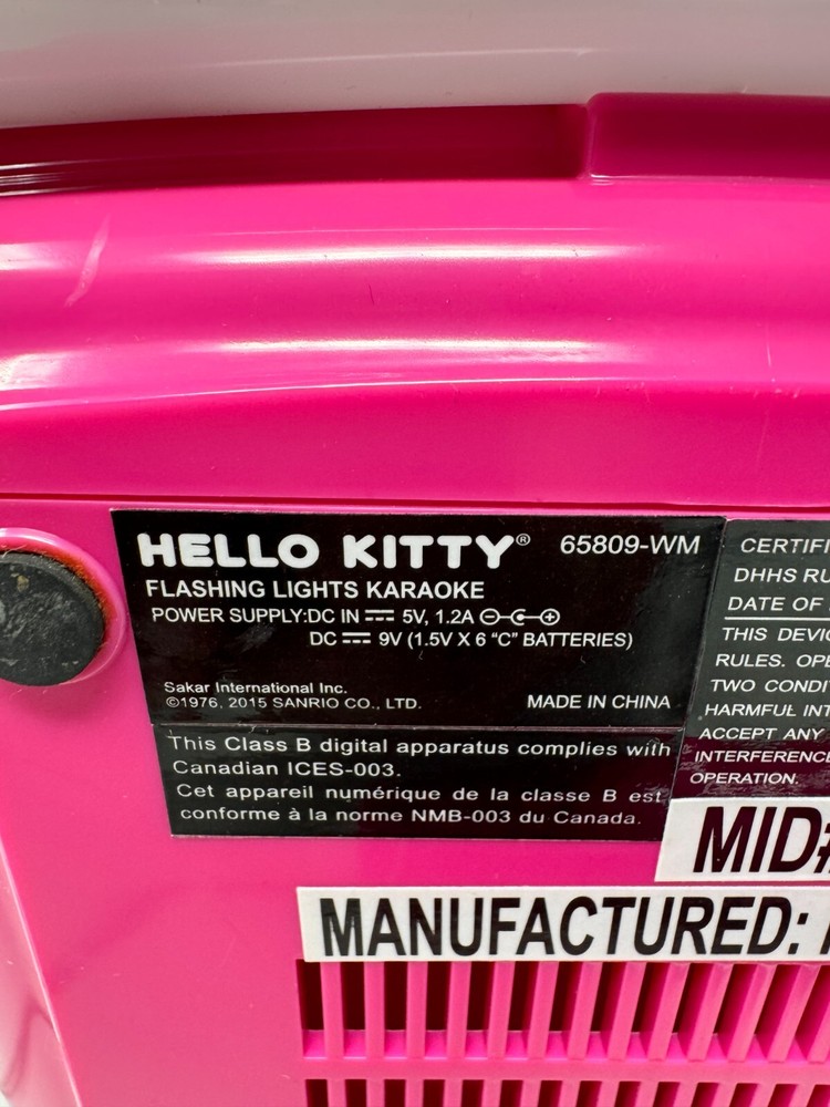 HELLO KITTY FLASHING LIGHTS KARAOKE MACHINE 2015 w/ Microphone Tested & Works!