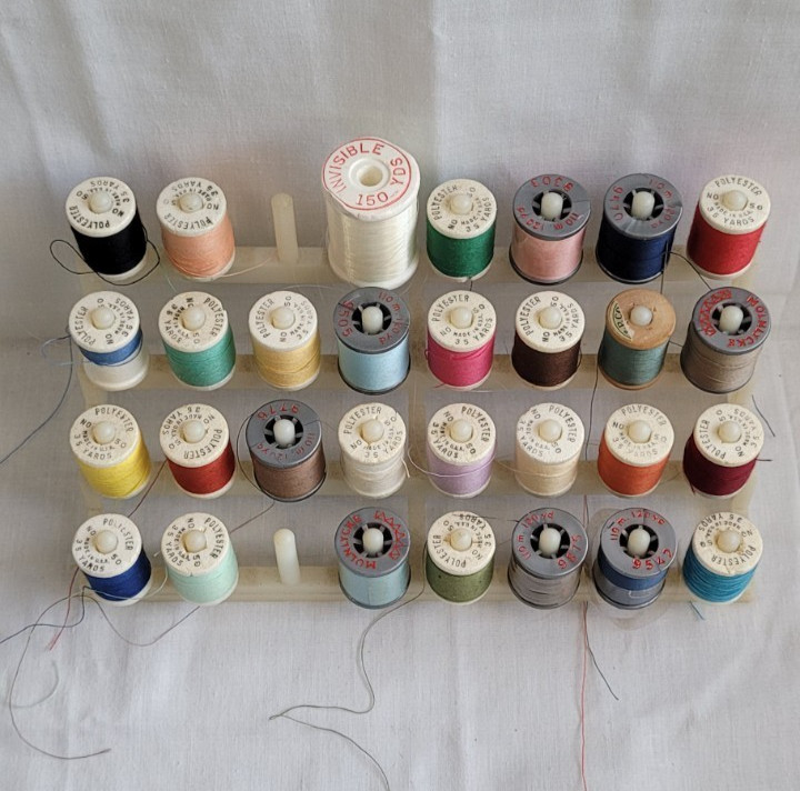 White Plastic Collectible Sewing Spools and Thread Rack Holder