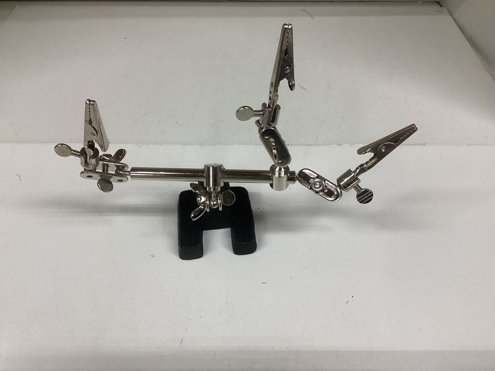 Micro Mart helping hands part stand