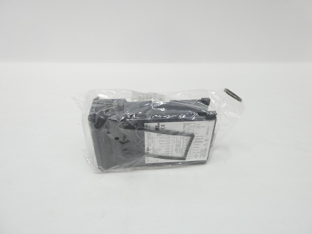 Red Lion 1MD10060 Digital Intelligent Voltmeter