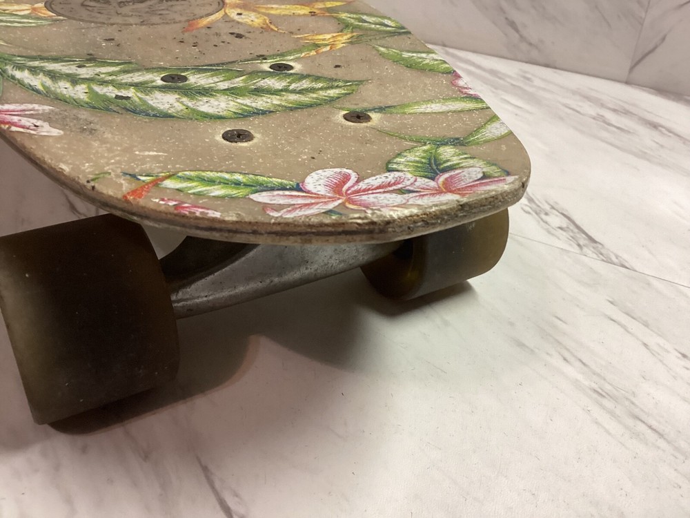 Globe Flower Graphic Complete Skateboard - 25”x7”.