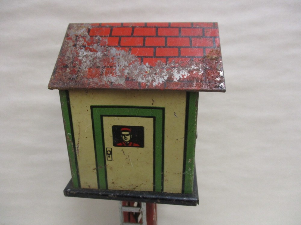 Vintage Marx #413 O Scale Lighted Switchman Yard Tower for Model Train Set